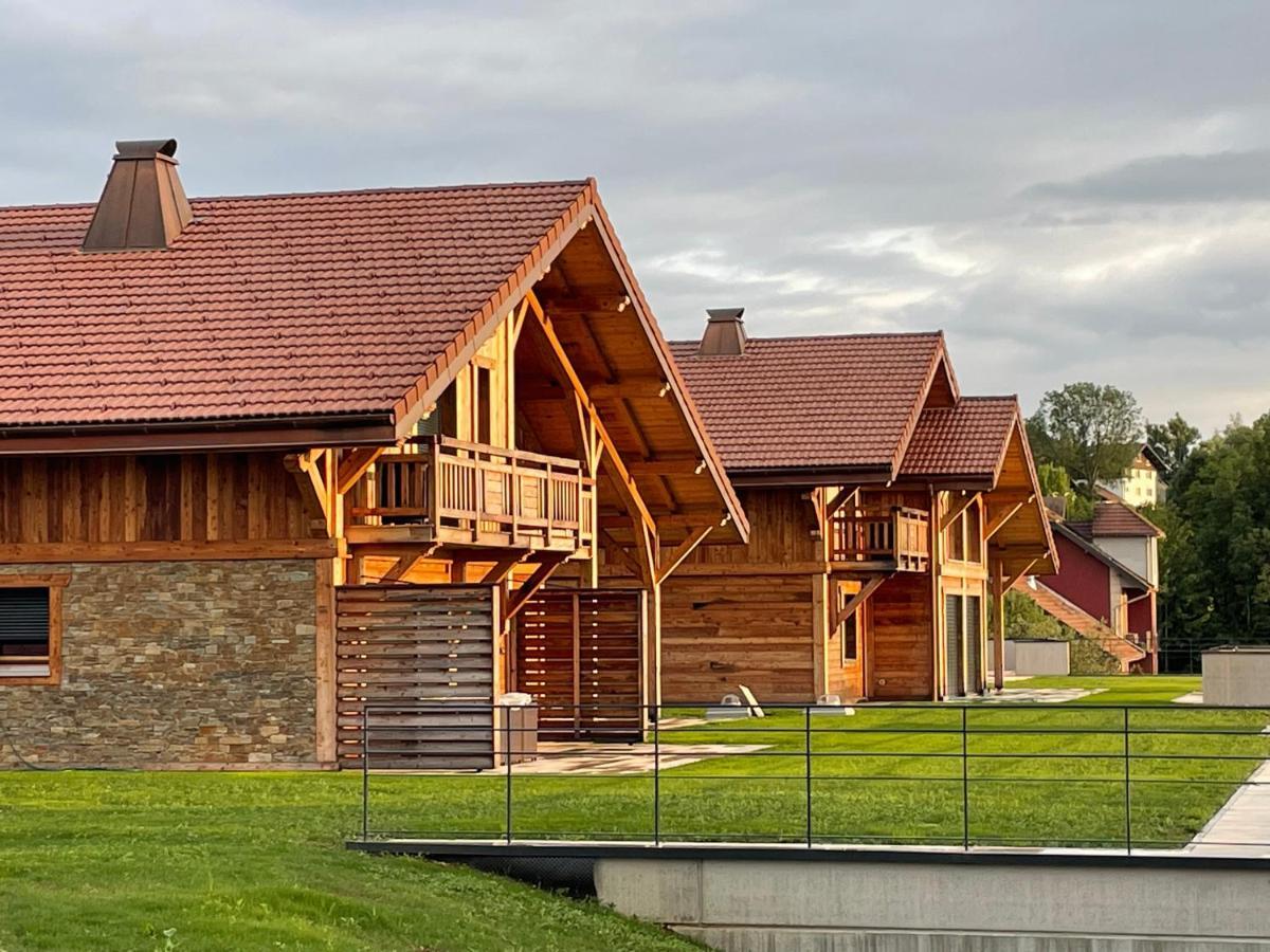 מלבויסון Chalets Coeur Du Lac מראה חיצוני תמונה